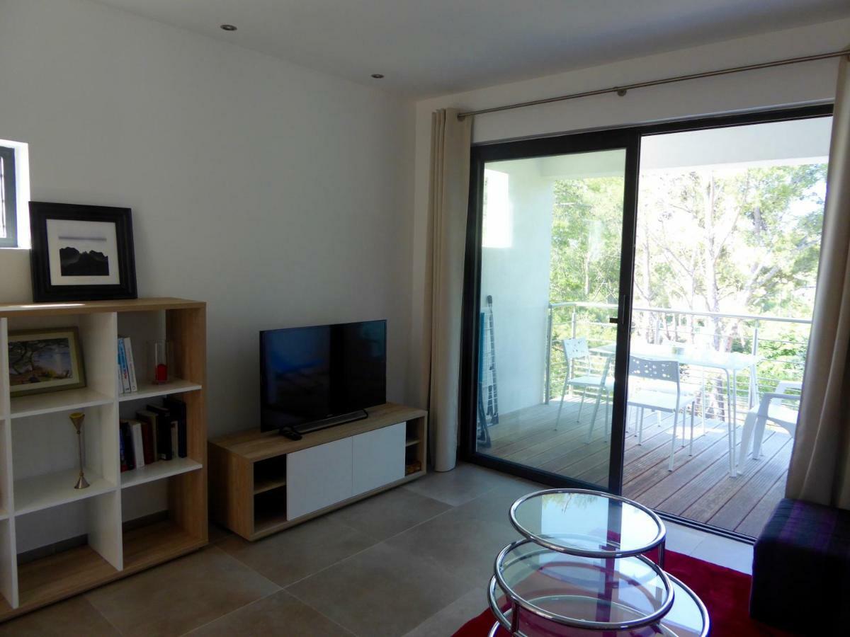 Villa Lucienne Bandol , T2 4 Etoiles Avec Garage, Dans Les Calanques Exterior photo